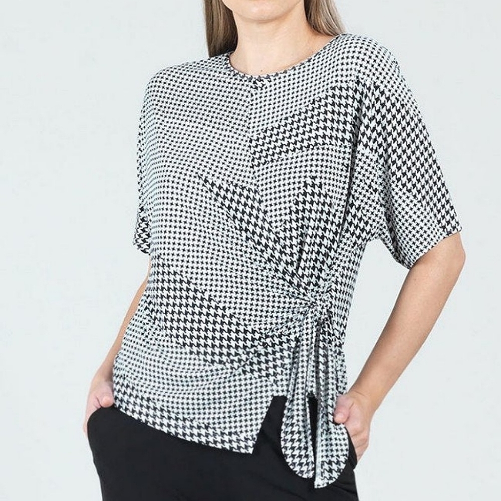 Houndstooth Grid Side Tie Wrap Top